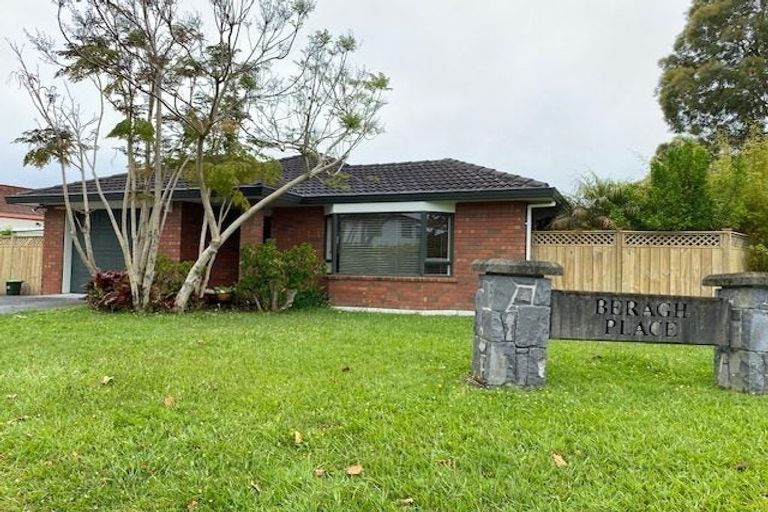 Photo of property in 31 Armoy Drive, East Tamaki, Auckland, 2016