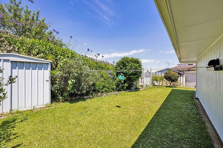 Photo of property in 5a Rossiter Crescent, Lynmouth, New Plymouth, 4310