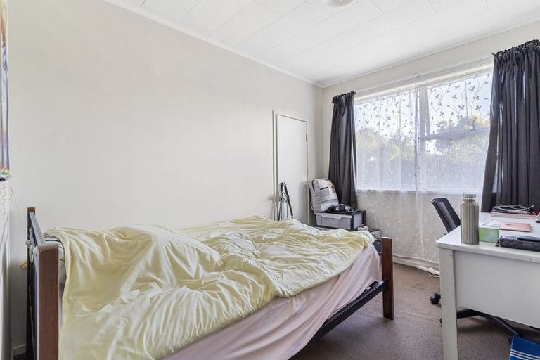 Photo of property in 22 Carbery Place, Manurewa, Auckland, 2102