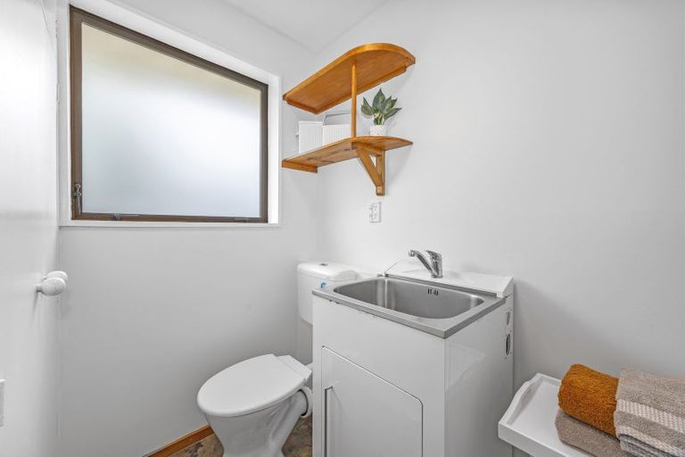 Photo of property in 2/22 Prossers Road, Saint Martins, Christchurch, 8022