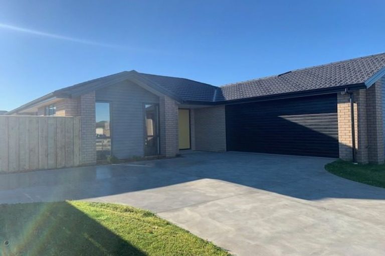 Photo of property in 338 Halswell Junction Road, Halswell, Christchurch, 8025