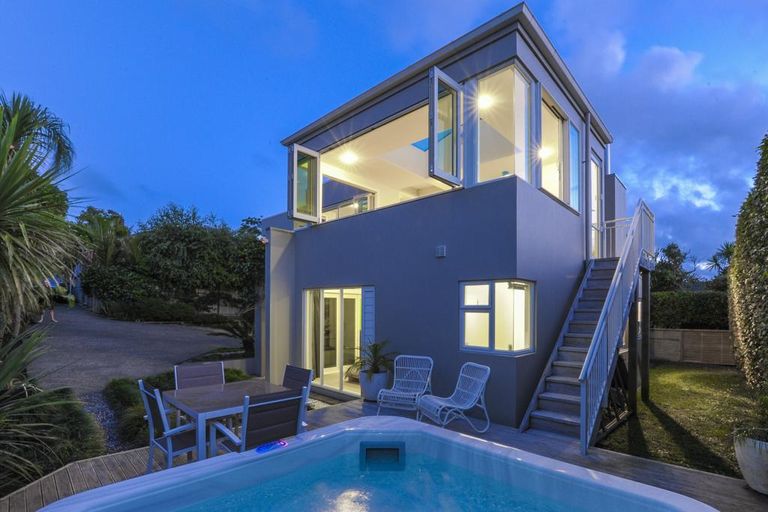 Photo of property in 285a Titirangi Road, Titirangi, Auckland, 0604