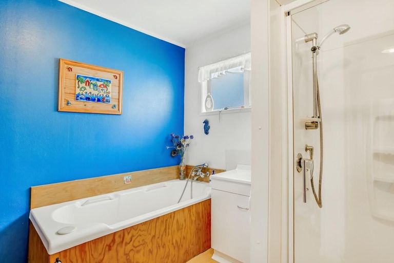 Photo of property in 418a West Coast Road, Glen Eden, Auckland, 0602