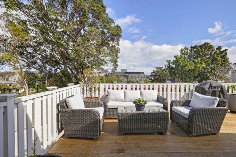 Photo of property in 4 Dartmoor Avenue, Westown, New Plymouth, 4310