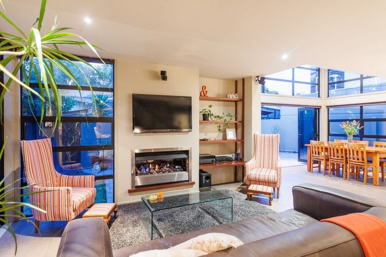 Photo of property in 143 Victoria Avenue, Hokowhitu, Palmerston North, 4410