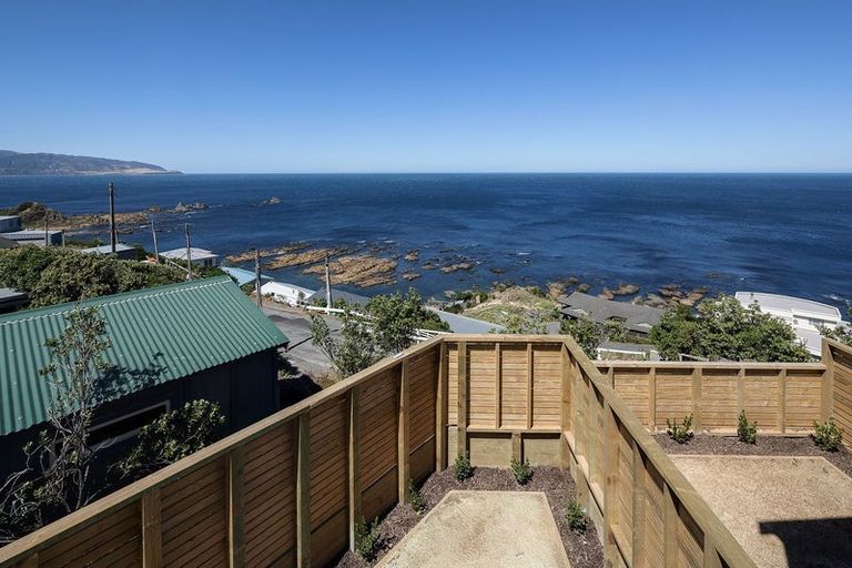 Photo of property in 4/52 High Street, Island Bay, Wellington, 6023