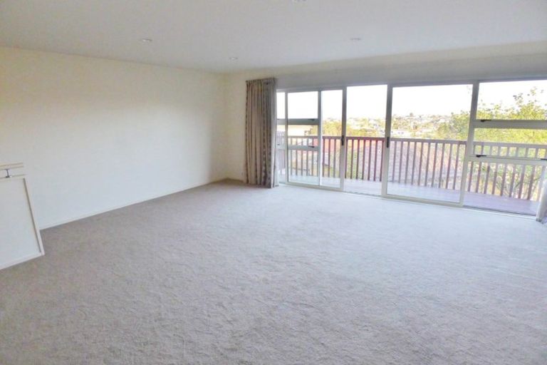 Photo of property in 145f Hobsonville Road, West Harbour, Auckland, 0618