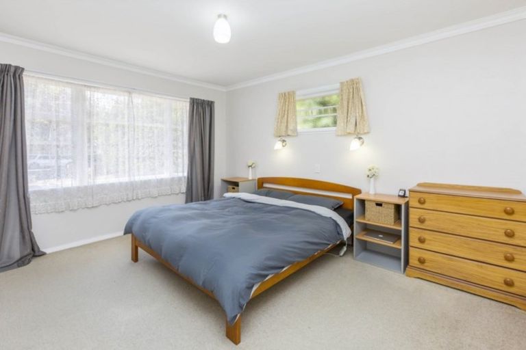 Photo of property in 33 Pine Avenue, Upper Hutt Central, Upper Hutt, 5018