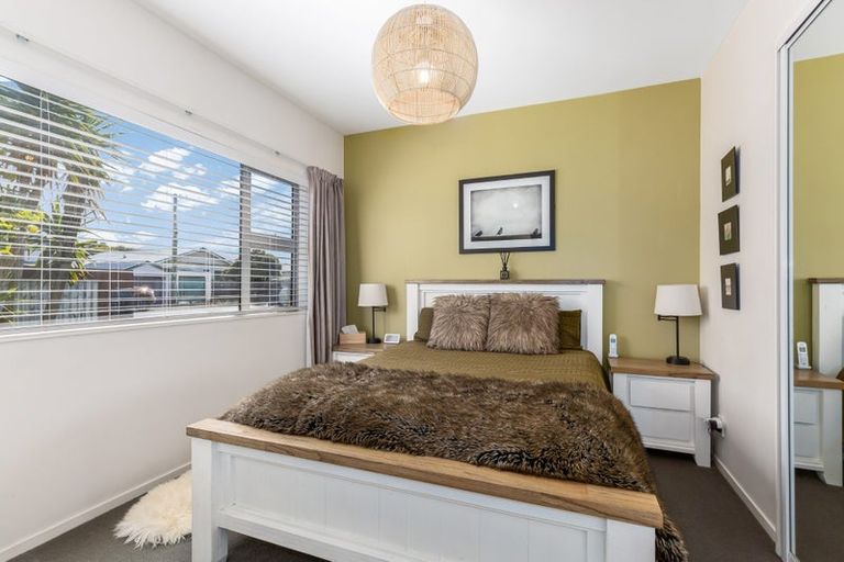 Photo of property in 14 Jessie Street, Petone, Lower Hutt, 5012