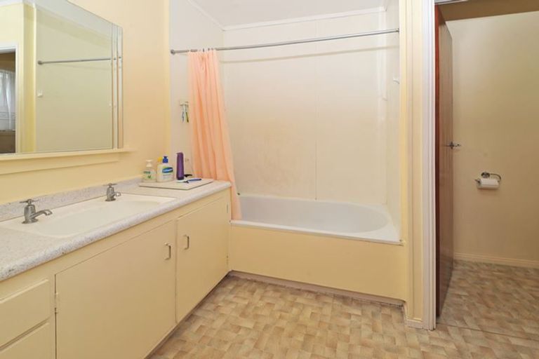 Photo of property in 4/20 Weymouth Road, Manurewa, Auckland, 2102