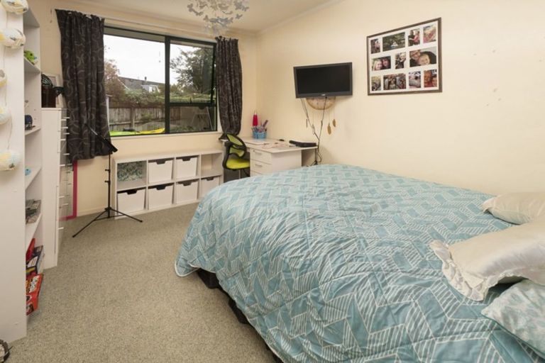 Photo of property in 17 Rintoul Place, Brightwater, 7022