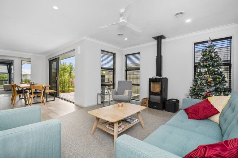 Photo of property in 12 Serenity Drive, Omokoroa, 3114