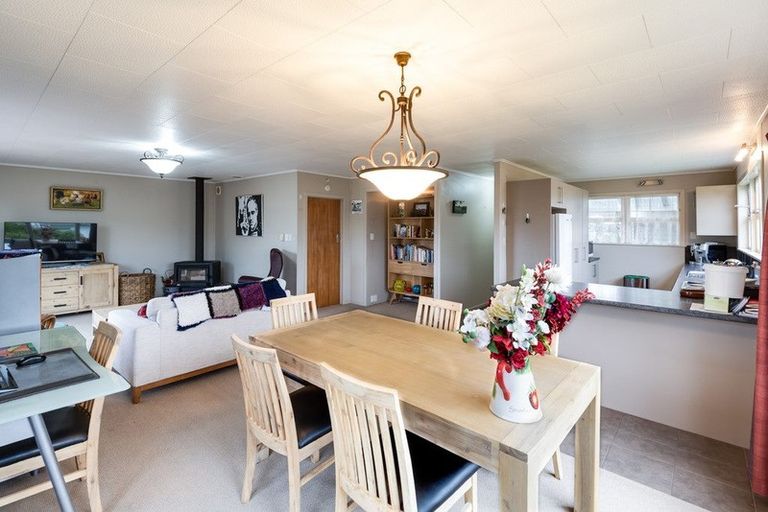 Photo of property in 13 Okoroire Street, Tirau, 3410