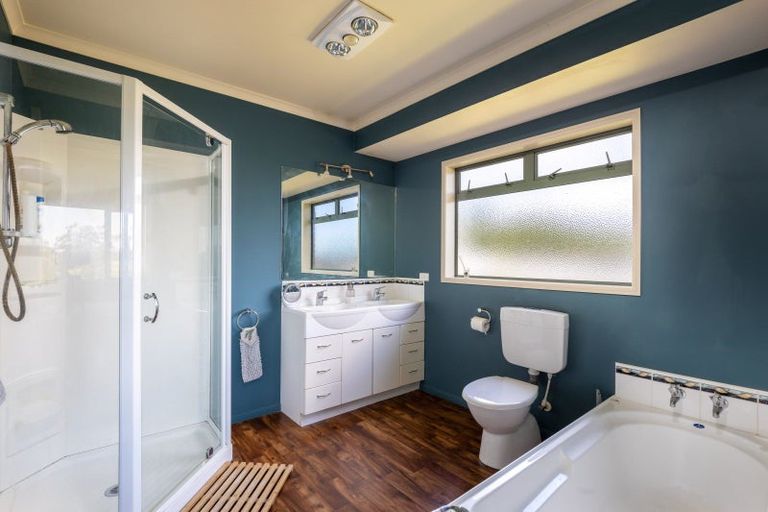 Photo of property in 57 Mcgiven Drive, Ridgewood, New Plymouth, 4371