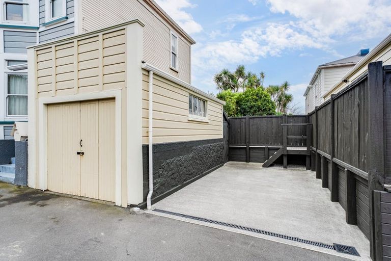 Photo of property in 256 Adelaide Road, Newtown, Wellington, 6021