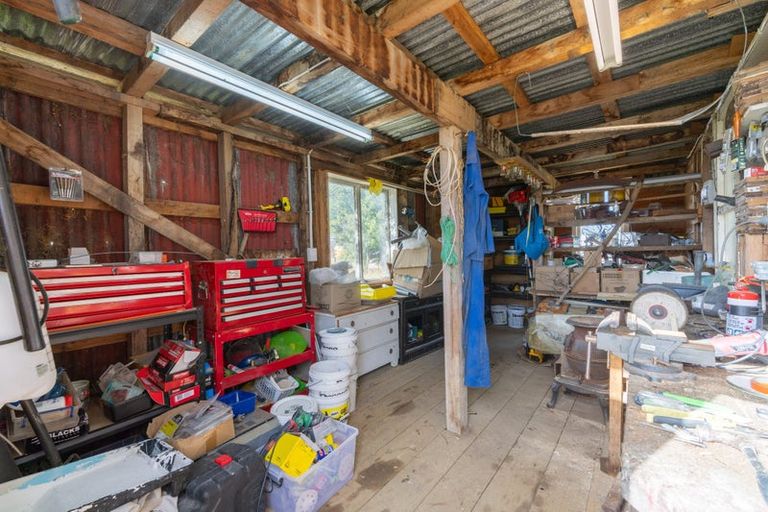 Photo of property in 23 Papatotara Road, Tuatapere, 9620