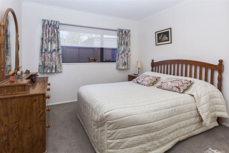 Photo of property in 2/156 Blighs Road, Strowan, Christchurch, 8052