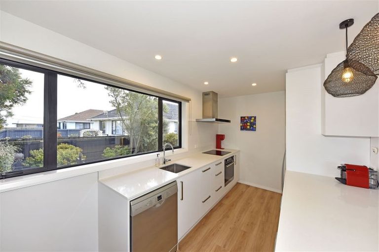 Photo of property in 9 Morrison Avenue, Northcote, Christchurch, 8052