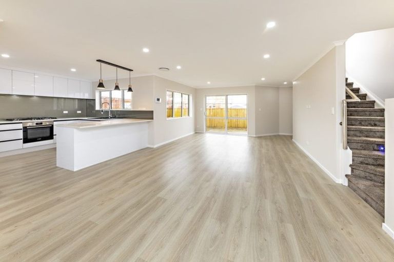 Photo of property in 18 Te Aramanu Crescent, Papakura, 2110