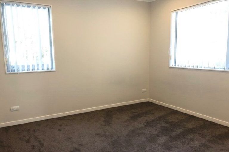 Photo of property in 19 Lynden Avenue, Hillcrest, Auckland, 0627