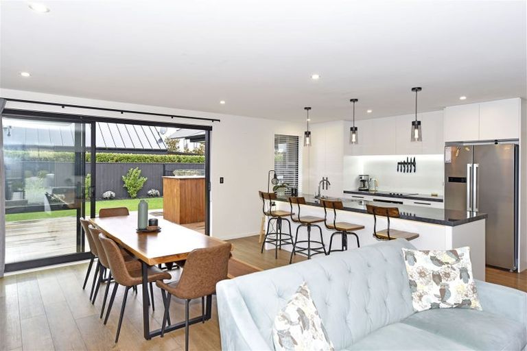 Photo of property in 10 Ruston Lane, Halswell, Christchurch, 8025