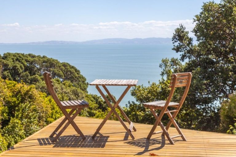 Photo of property in 8 Adams Road, Manurewa, Auckland, 2102