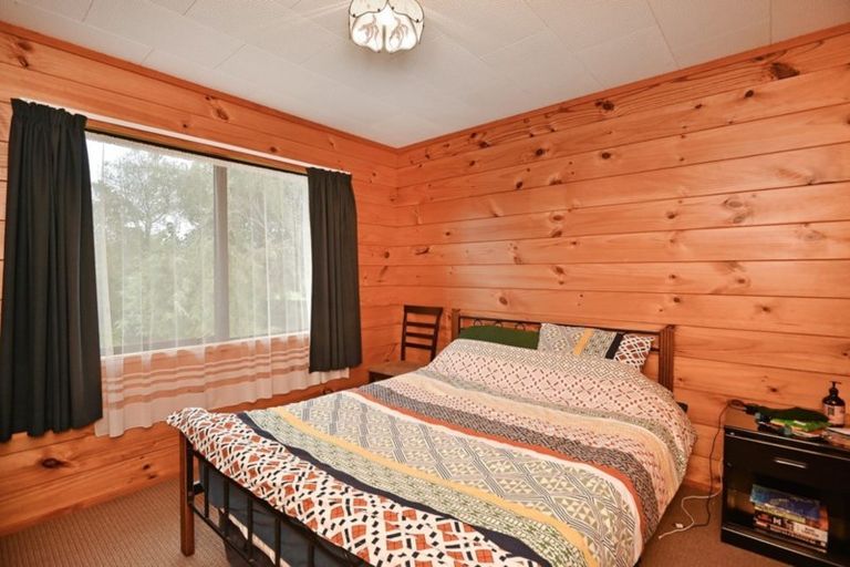 Photo of property in 33 Fisher Place, Carterton, 5713