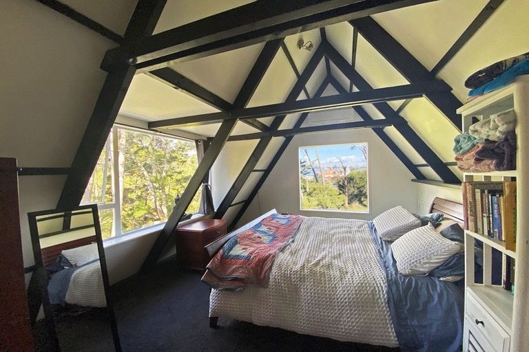 Photo of property in 28 Blundell Place, Chatswood, Auckland, 0626