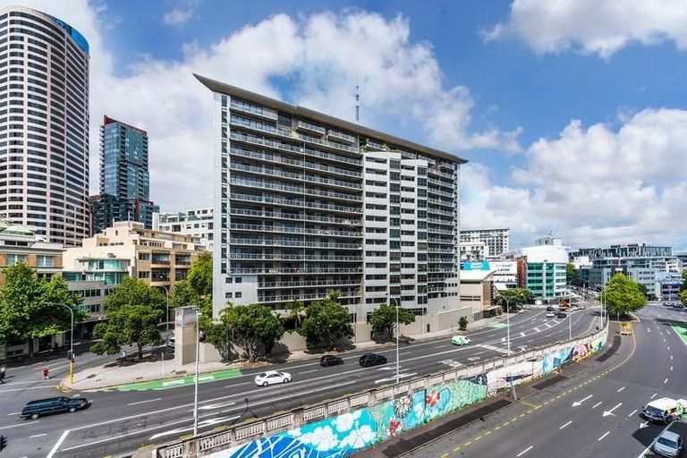 Photo of property in 1 Hobson Street, Maeroa, Hamilton, 3200