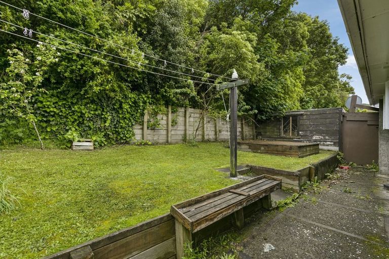 Photo of property in 20 Sunny Grove, Wainuiomata, Lower Hutt, 5014