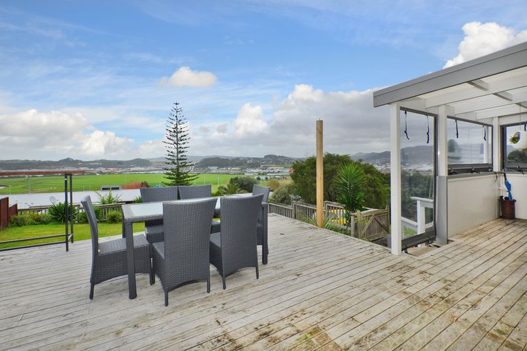 Photo of property in 15 Tanekaha Drive, Parahaki, Whangarei, 0112