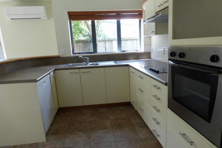 Photo of property in 382a Memorial Avenue, Burnside, Christchurch, 8053
