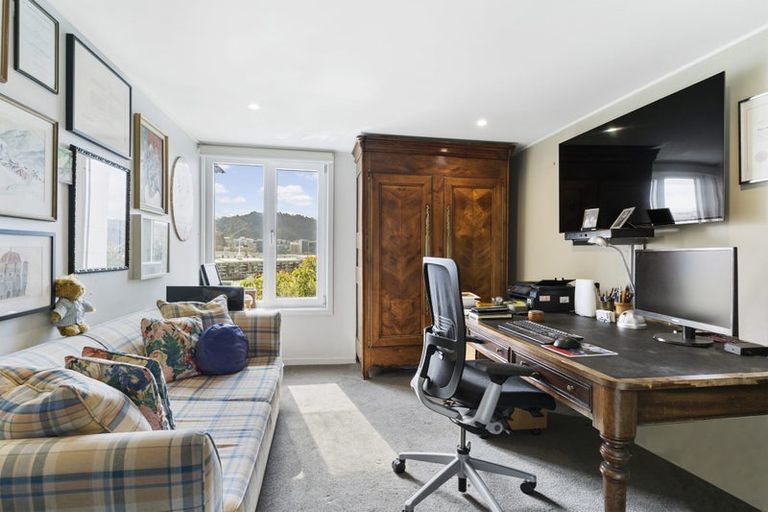 Photo of property in 31 Mcfarlane Street, Mount Victoria, Wellington, 6011