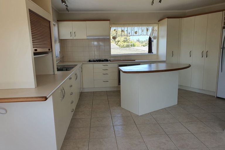 Photo of property in 227 Bucklands Beach Road, Bucklands Beach, Auckland, 2012