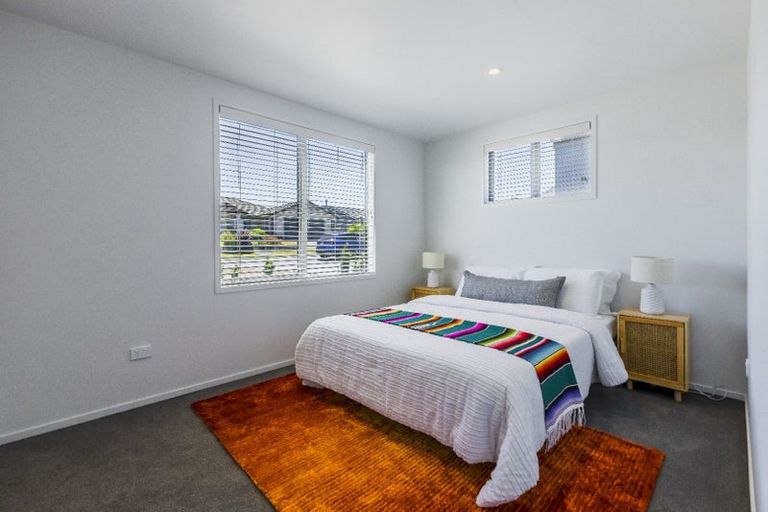 Photo of property in 2 Highgrove Place, Waipukurau, 4200