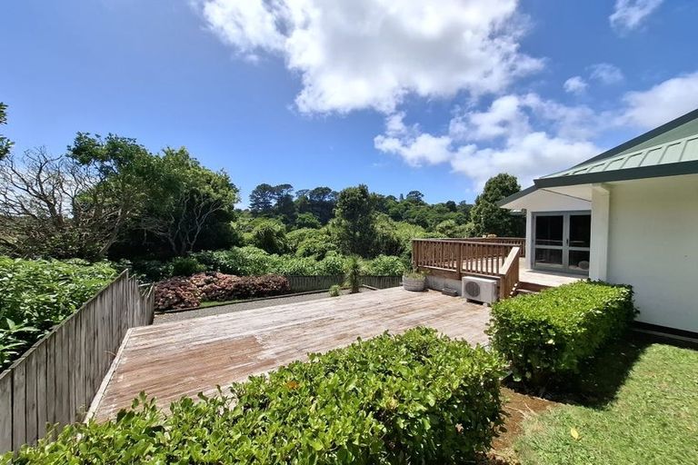 Photo of property in 86a Riversdale Drive, Merrilands, New Plymouth, 4312