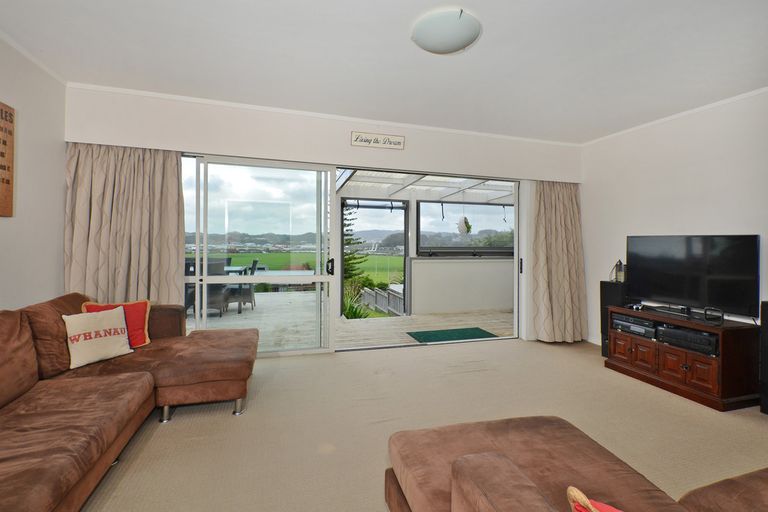 Photo of property in 15 Tanekaha Drive, Parahaki, Whangarei, 0112