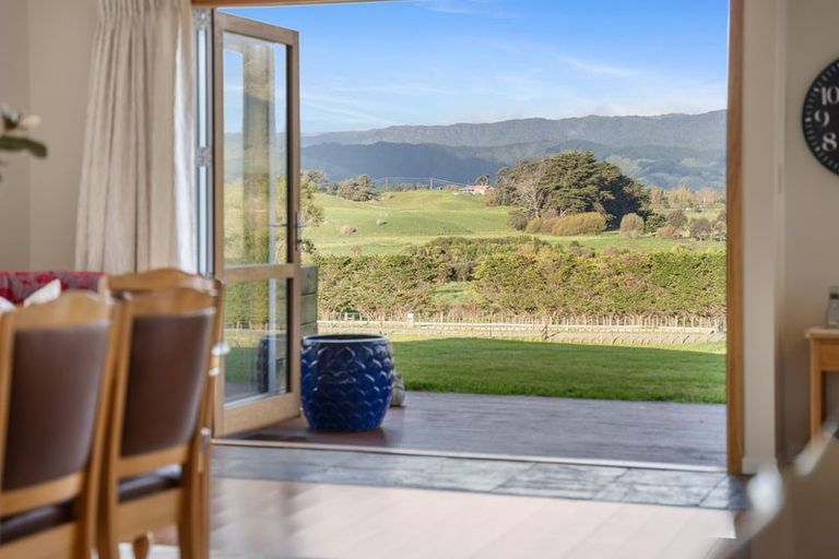 Photo of property in 51 Paul Faith Lane, Te Horo, Otaki, 5581