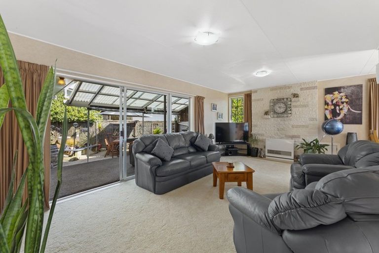 Photo of property in 15 Rennie Avenue, Milson, Palmerston North, 4414