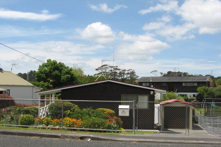 Photo of property in 36 Matua Road, Huapai, Kumeu, 0810