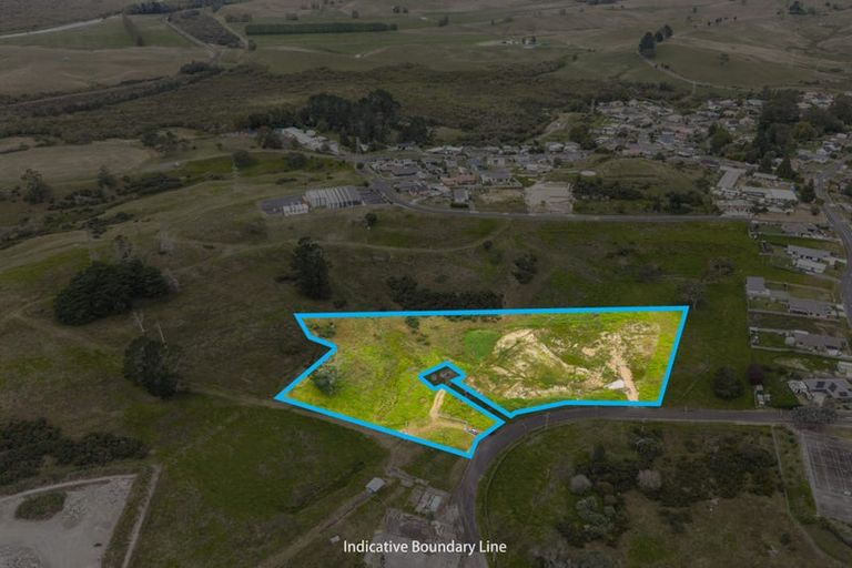 Photo of property in 16 Taniwha Street, Meremere, Mercer, 2474