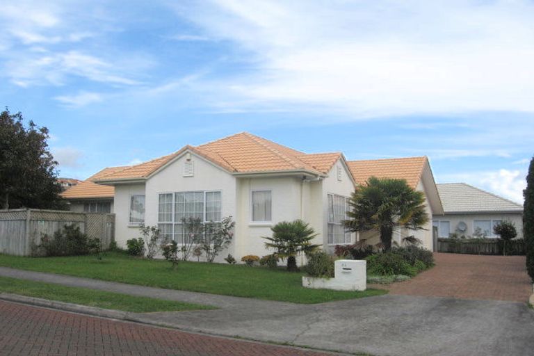 Photo of property in 59 Palmcrest Grove, Highland Park, Auckland, 2010