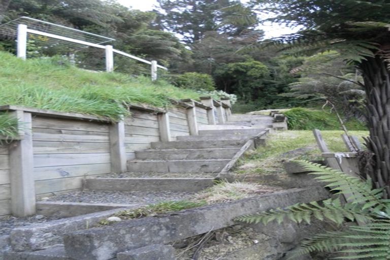 Photo of property in 39 Korau Grove, Stokes Valley, Lower Hutt, 5019