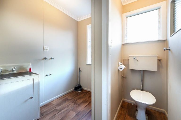 Photo of property in 15 Swansea Street, Hokowhitu, Palmerston North, 4410