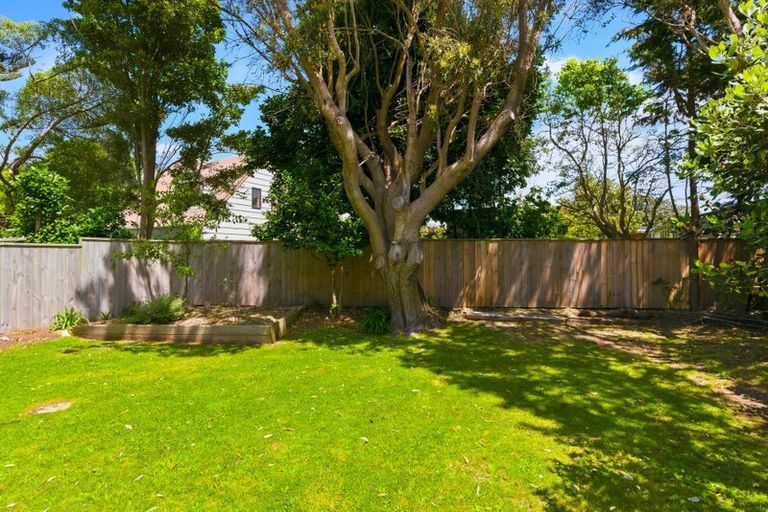 Photo of property in 32 Te Moana Road, Waikanae Beach, Waikanae, 5036