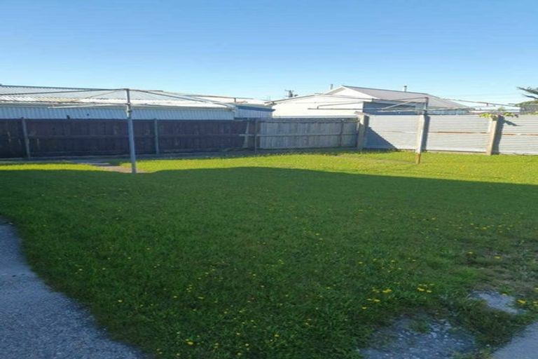 Photo of property in 2 Howitt Place, Hokitika, 7810