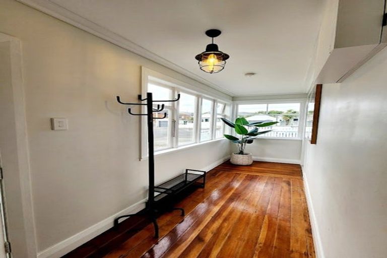 Photo of property in 15 Oriental Street, Petone, Lower Hutt, 5012