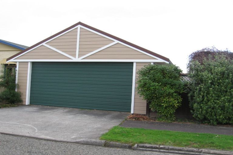Photo of property in 8 Titoki Street, Palmerston North, 4414
