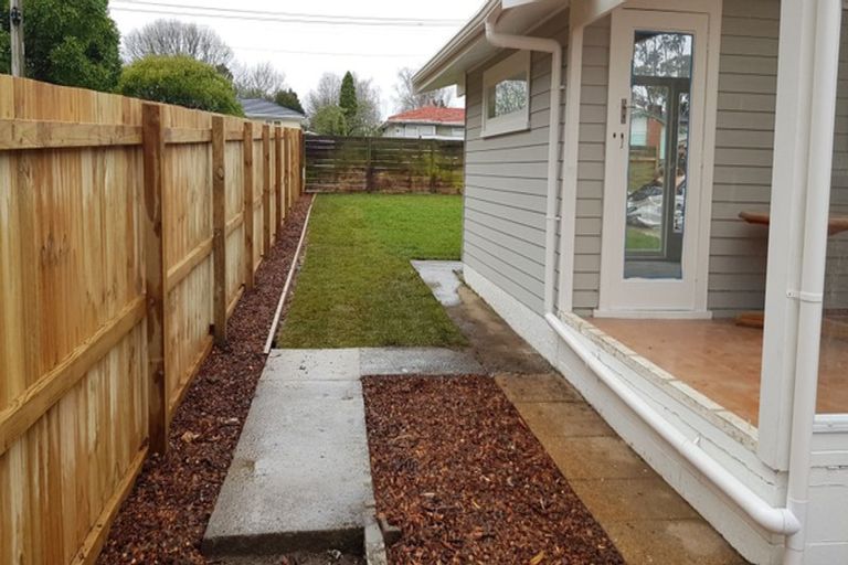 Photo of property in 108 Rathgar Road, Henderson, Auckland, 0610