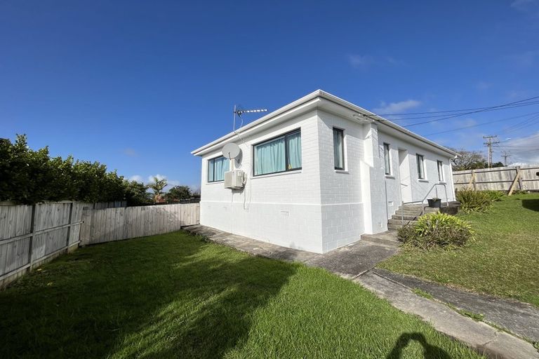 Photo of property in 15 View Road, Shelly Park, Auckland, 2014
